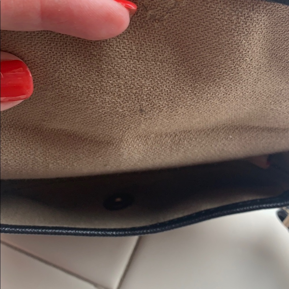 Dooney & Bourke small wristlet - Picture 4 of 4